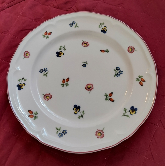 Villeroy & Boch Other - Villeroy & Boch Dinner Plate